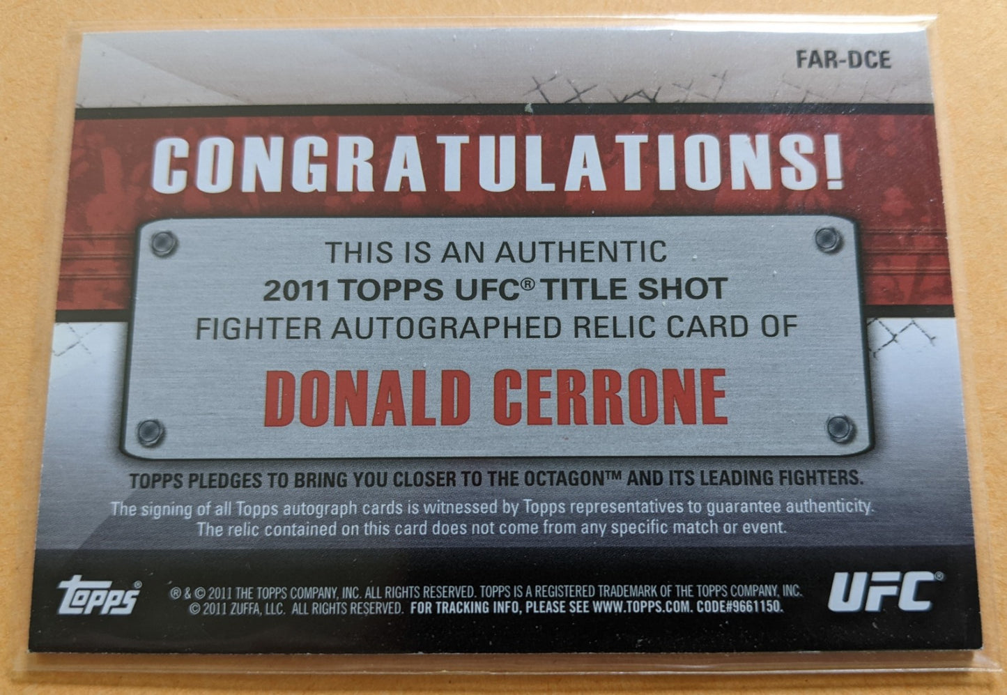 2011 Topps UFC Title Shot Autograph/Relic Card - Donald Cerrone #FAR-DCE