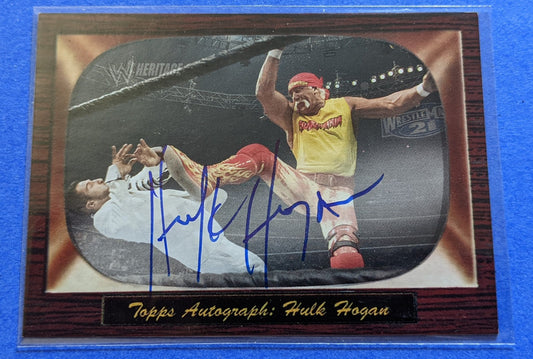 2005 Topps WWE Heritage Autograph - Hulk Hogan